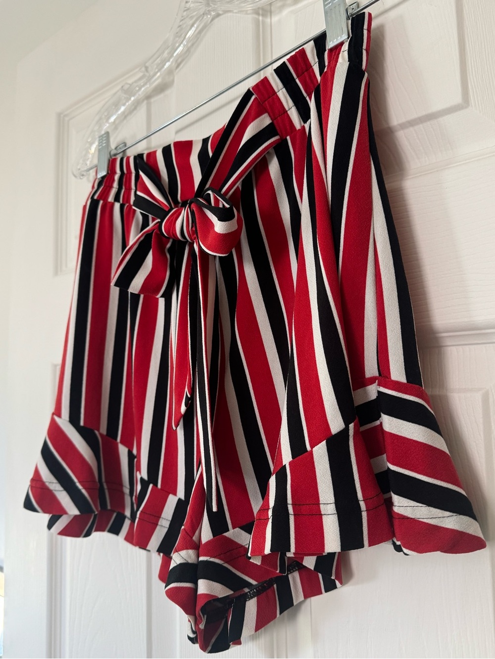 Express Red Black White Striped Tie-Waist Women’s Shorts